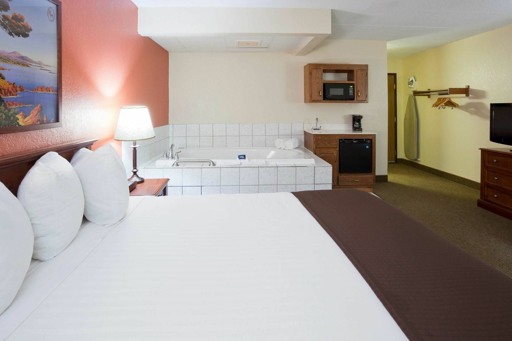 Americinn By Wyndham Alexandria Ngoại thất bức ảnh